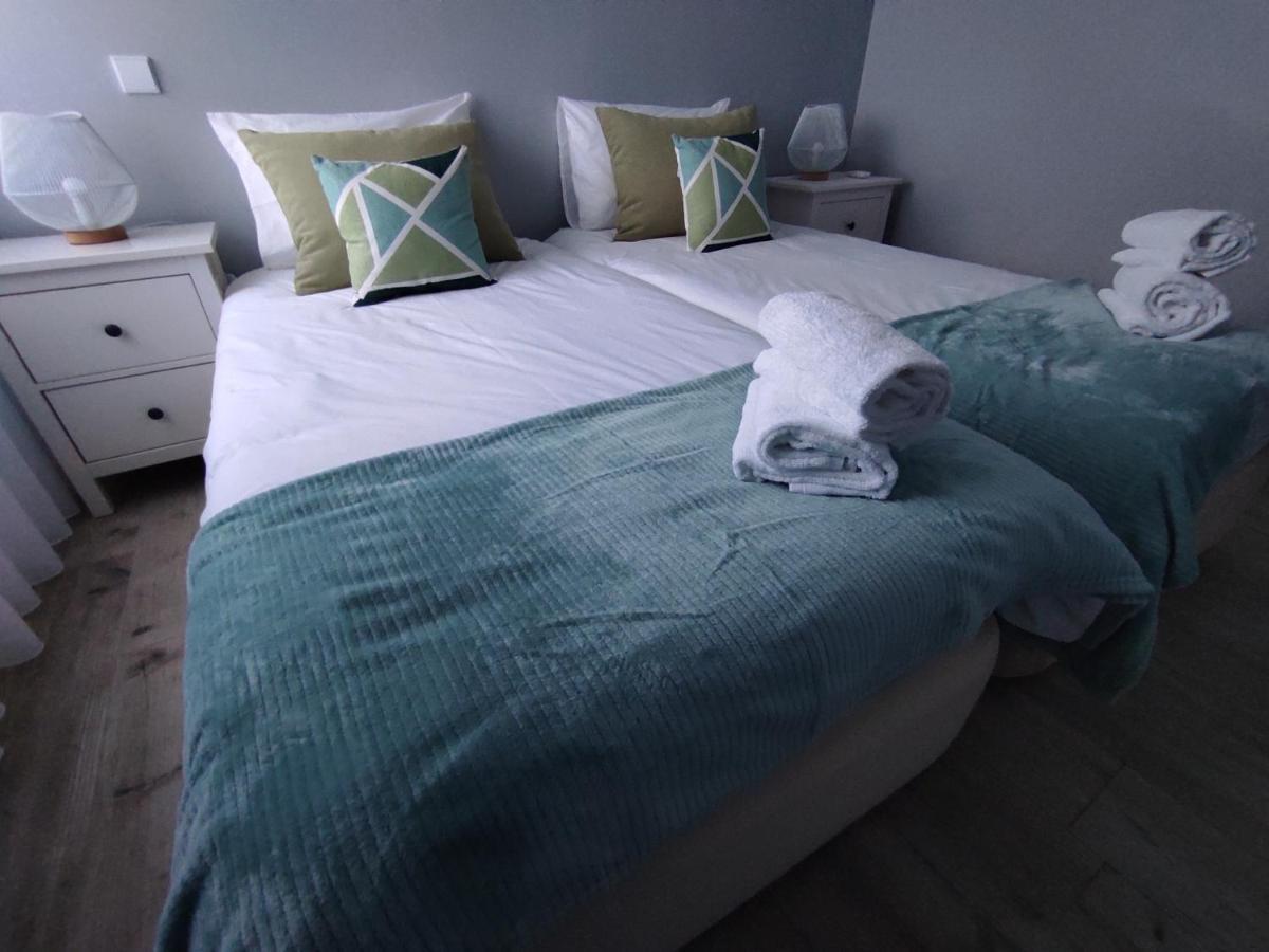 Beachfront Apartment นาซาเร ภายนอก รูปภาพ